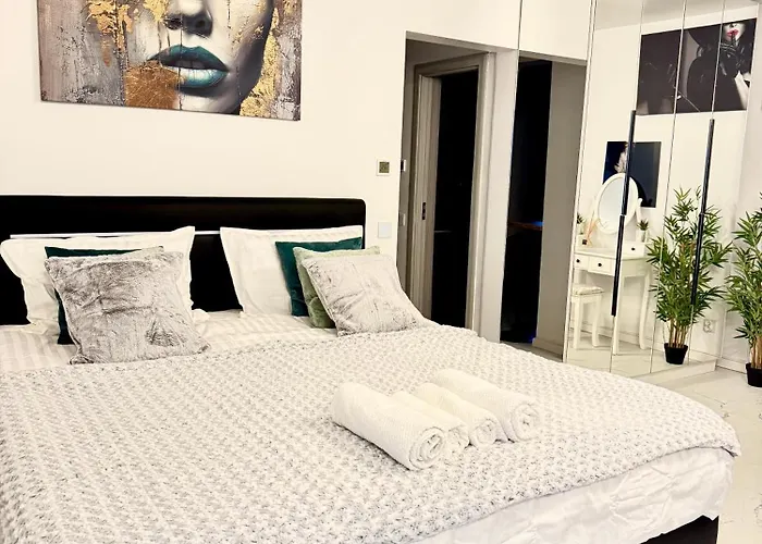 Inspirenest Iulius Mall *